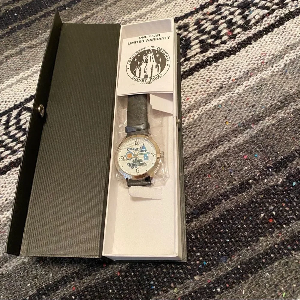 VINTAGE Magic Kingdom  Watch
